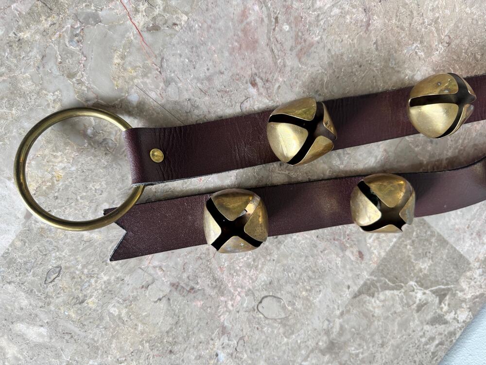Christmas decor 38" hanging leather strap jingle bell door hanger 7 sleigh bells